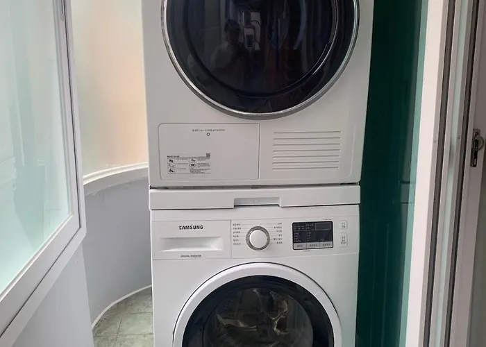 Modernstay Hongdae#mangwon Local Market 10mins, Hongdae, Hanriver Park 10min,family, A Licensed Apartment