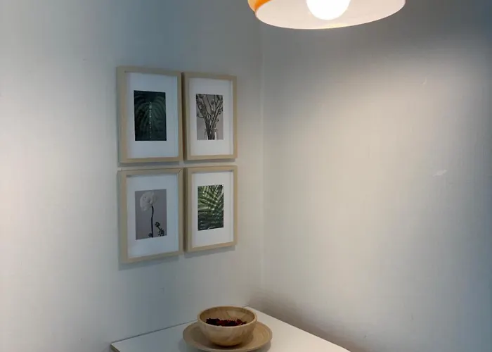 Apartment Modernstay Hongdae#mangwon Local Market 10mins, Hongdae, Hanriver Park 10min,family, A Licensed *