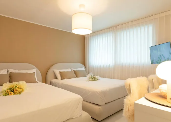 Apartment Modernstay Hongdae#mangwon Local Market 10mins, Hongdae, Hanriver Park 10min,family, A Licensed Seoul
