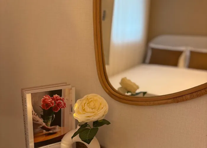 Apartment Modernstay Hongdae#mangwon Local Market 10mins, Hongdae, Hanriver Park 10min,family, A Licensed Seoul