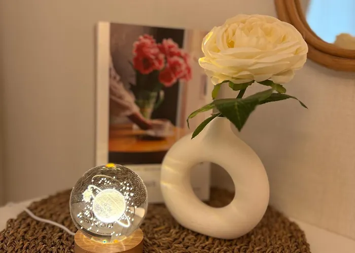 Modernstay Hongdae#mangwon Local Market 10mins, Hongdae, Hanriver Park 10min,family, A Licensed Apartment